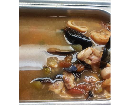 Small seafood soup=Sopa de Mariscos Pequena