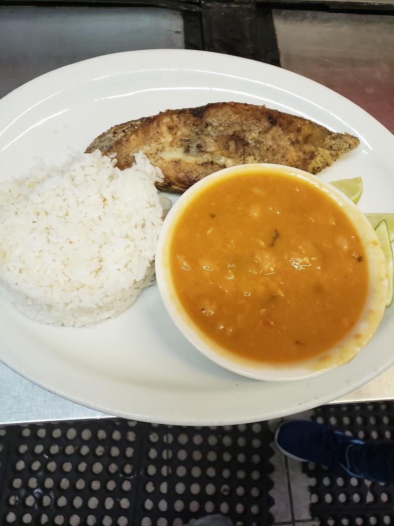 Marcelo Restaurant & Pescaderia &mdash; a dish as served