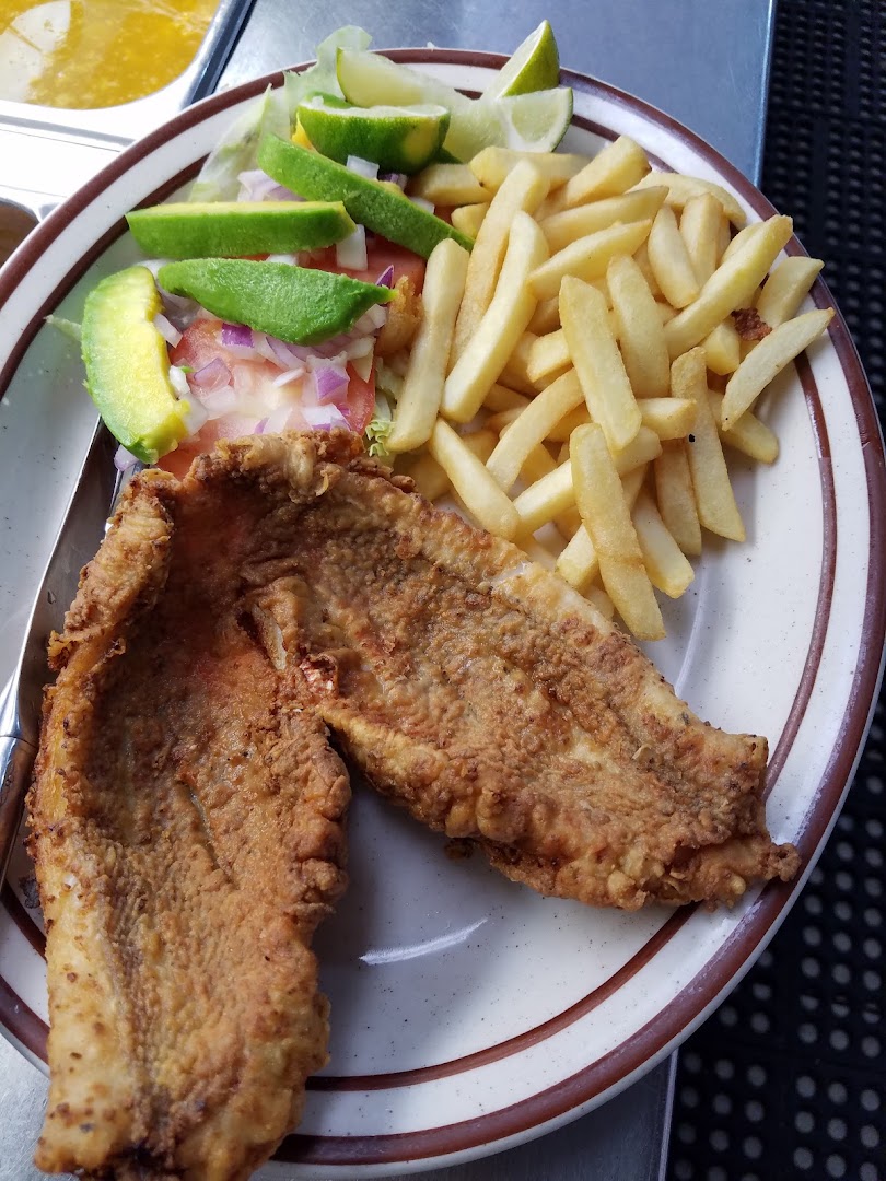 Marcelo Restaurant & Pescaderia &mdash; a dish as served