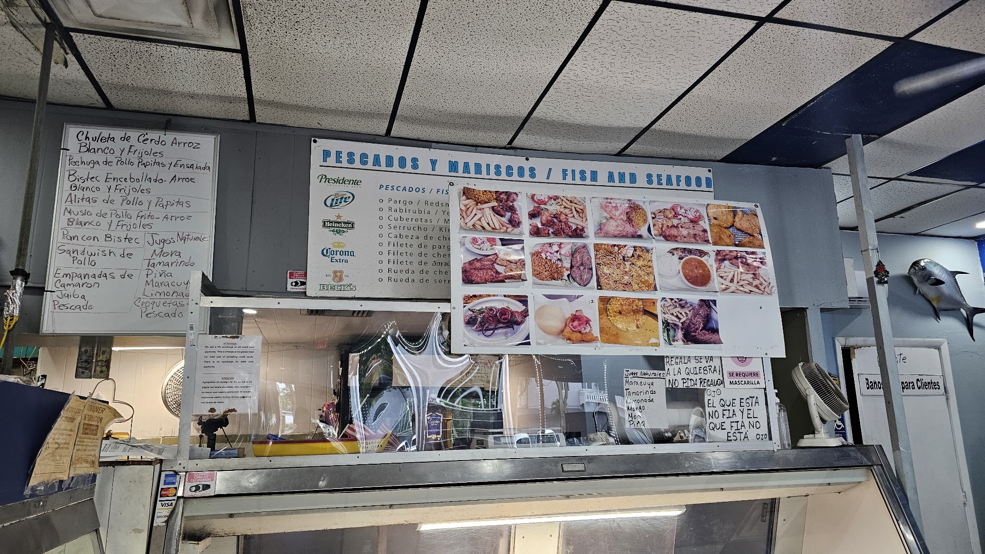 Marcelo Restaurant & Pescaderia &mdash; the room