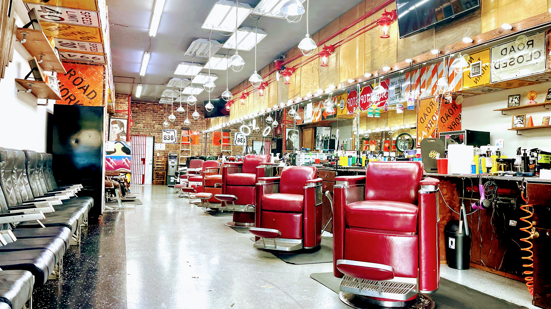 The Corner Barbershop &mdash; the room